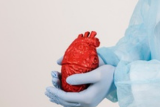 عملية قلب مفتوح لتغيير شرايين القلب